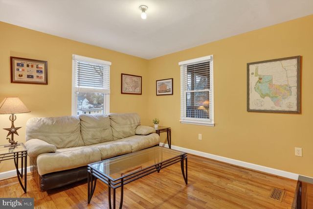 4406 ROUNDHILL RD, Alexandria, VA 22310