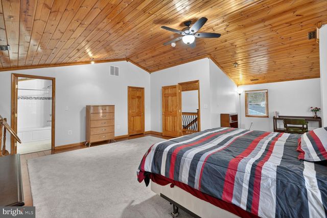 4406 ROUNDHILL RD, Alexandria, VA 22310