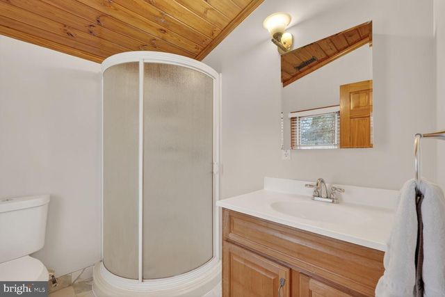 4406 ROUNDHILL RD, Alexandria, VA 22310