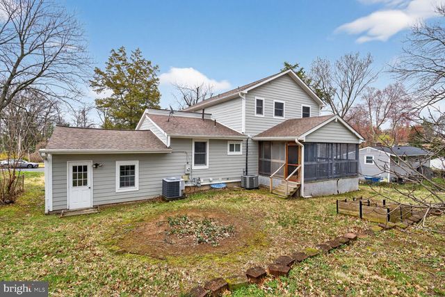 4406 ROUNDHILL RD, Alexandria, VA 22310