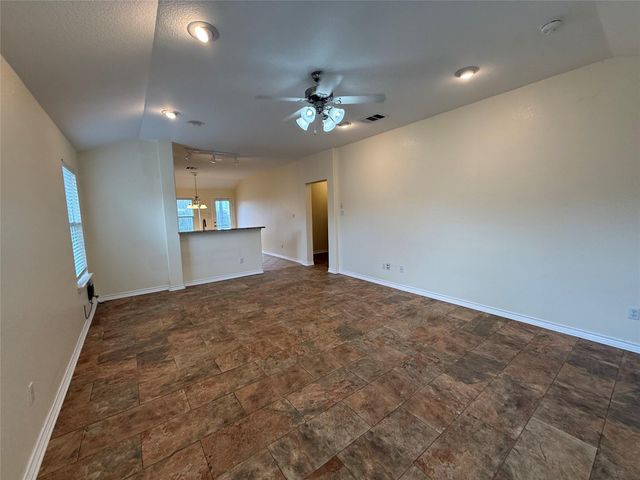 111 Devonshire DR, Kyle, TX 78640