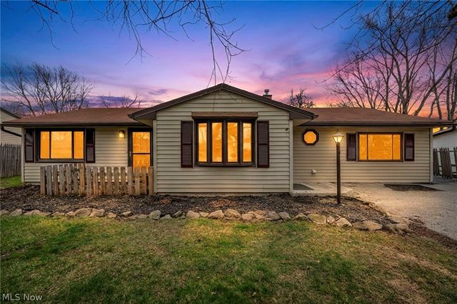 7366 Primrose Drive, Mentor On The Lake, OH 44060