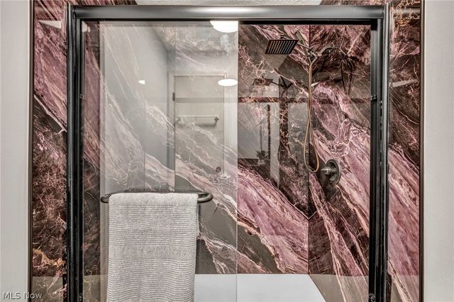 7366 Primrose Drive, Mentor On The Lake, OH 44060