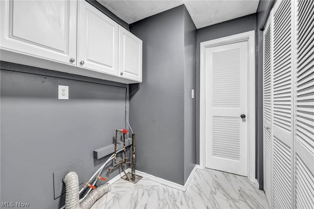 7366 Primrose Drive, Mentor On The Lake, OH 44060