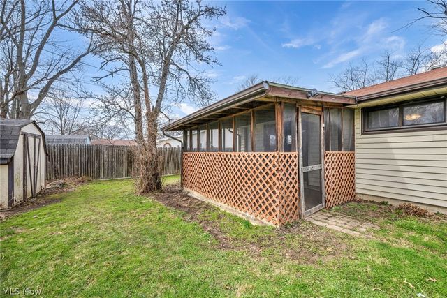 7366 Primrose Drive, Mentor On The Lake, OH 44060