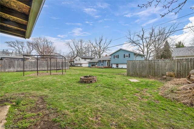 7366 Primrose Drive, Mentor On The Lake, OH 44060