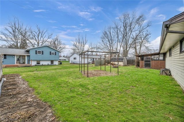 7366 Primrose Drive, Mentor On The Lake, OH 44060