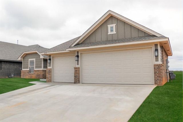 623 Honey Springs Lane, Shawnee, OK 74804