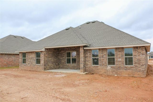 623 Honey Springs Lane, Shawnee, OK 74804