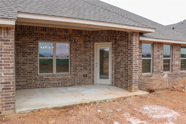 623 Honey Springs Lane, Shawnee, OK 74804