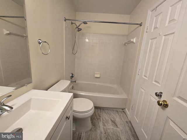 20694 WATERFALL BRANCH TER, Sterling, VA 20165
