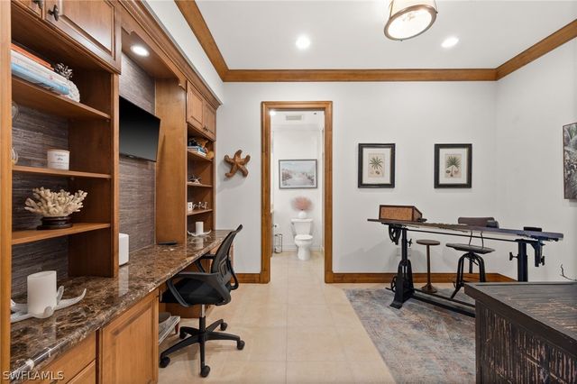 380 10TH ST S 202, Naples, FL 34102