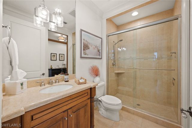 380 10TH ST S 202, Naples, FL 34102