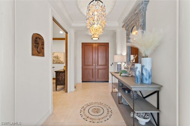 380 10TH ST S 202, Naples, FL 34102