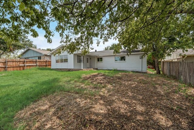 2015 Rose Hill Road, Carrollton, TX 75007