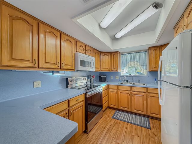 6910 Yukon Dr, Corpus Christi, TX 78412