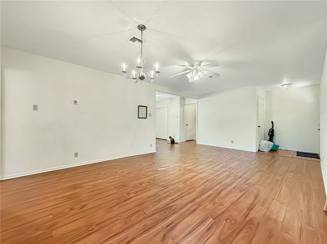 6910 Yukon Dr, Corpus Christi, TX 78412