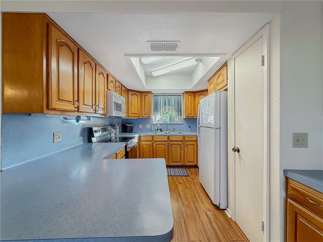 6910 Yukon Dr, Corpus Christi, TX 78412