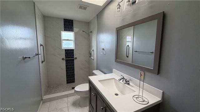 2815 NW 26th TER, Cape Coral, FL 33993