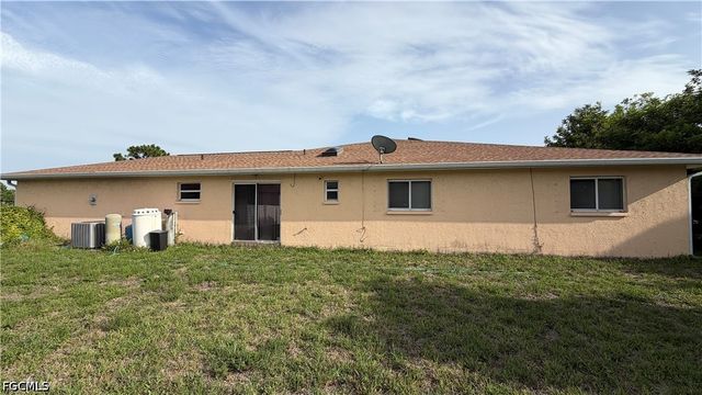 2815 NW 26th TER, Cape Coral, FL 33993