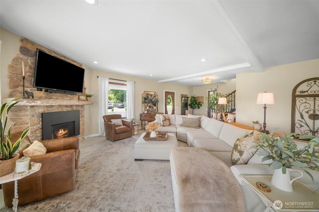 7619 214th Avenue E, Bonney Lake, WA 98391