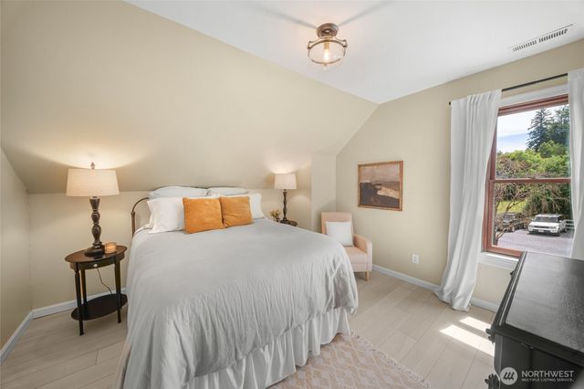 7619 214th Avenue E, Bonney Lake, WA 98391