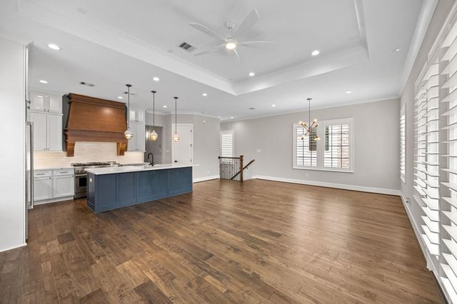 14008 Memorial Reserve Place, Houston, TX 77079