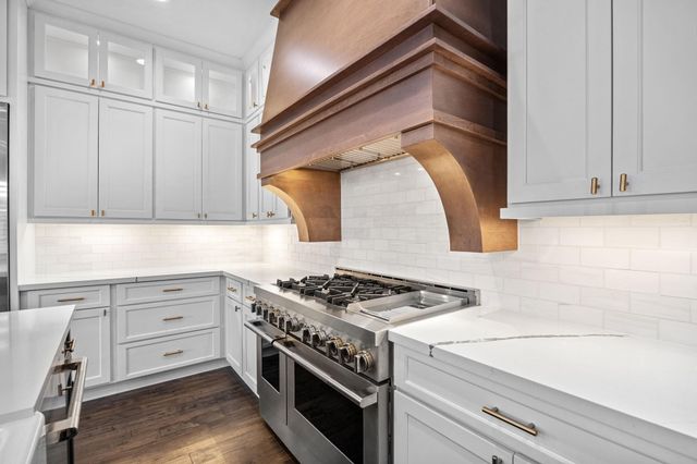 14008 Memorial Reserve Place, Houston, TX 77079