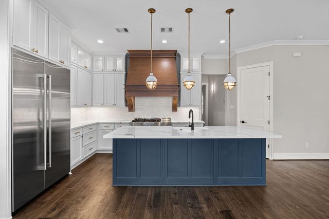 14008 Memorial Reserve Place, Houston, TX 77079