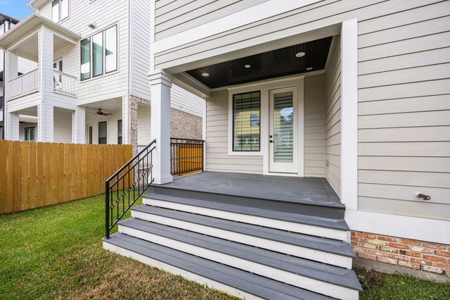 14008 Memorial Reserve Place, Houston, TX 77079