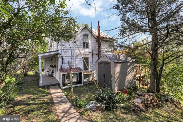 122 SHIPPENSBURG RD, Shippensburg, PA 17257