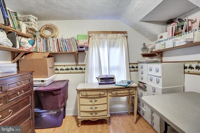122 SHIPPENSBURG RD, Shippensburg, PA 17257