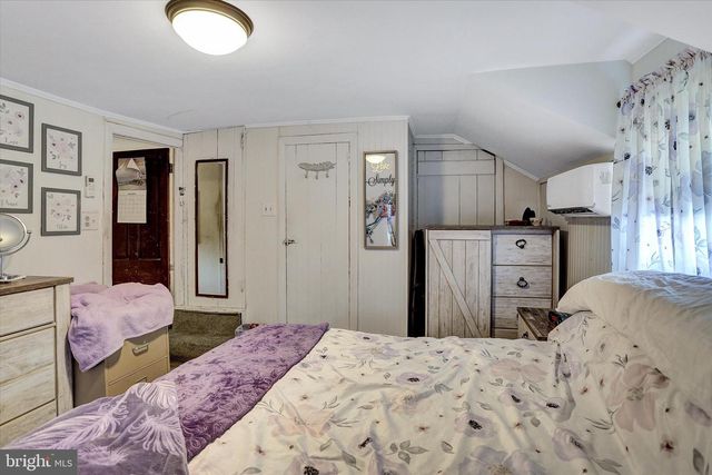 122 SHIPPENSBURG RD, Shippensburg, PA 17257