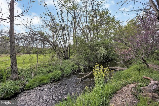 122 SHIPPENSBURG RD, Shippensburg, PA 17257