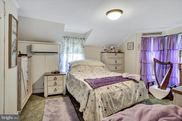 122 SHIPPENSBURG RD, Shippensburg, PA 17257