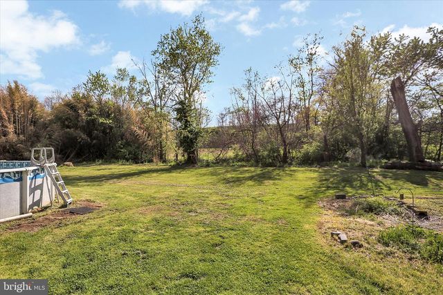 122 SHIPPENSBURG RD, Shippensburg, PA 17257