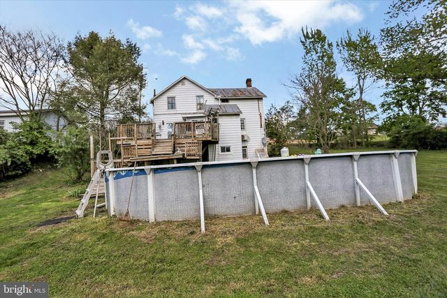 122 SHIPPENSBURG RD, Shippensburg, PA 17257