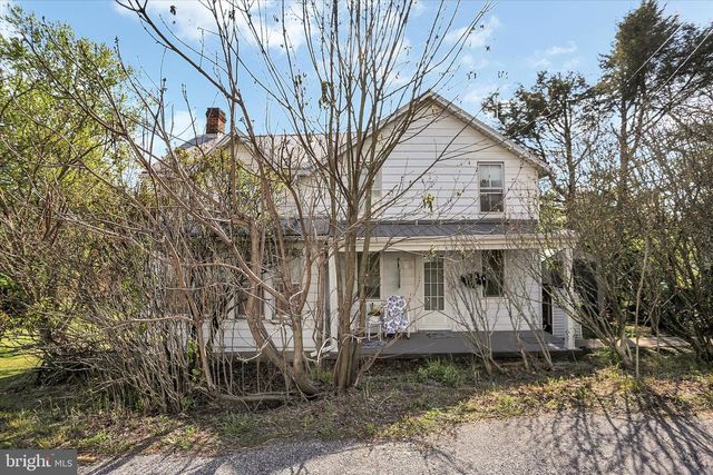 122 SHIPPENSBURG RD, Shippensburg, PA 17257