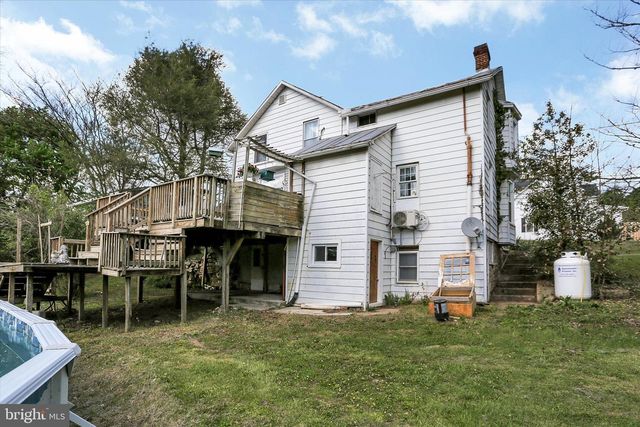122 SHIPPENSBURG RD, Shippensburg, PA 17257