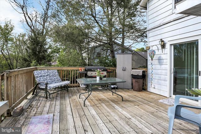 122 SHIPPENSBURG RD, Shippensburg, PA 17257