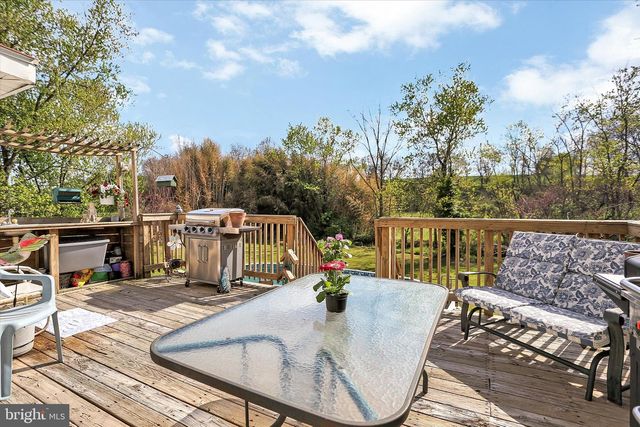 122 SHIPPENSBURG RD, Shippensburg, PA 17257