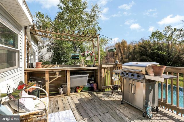 122 SHIPPENSBURG RD, Shippensburg, PA 17257