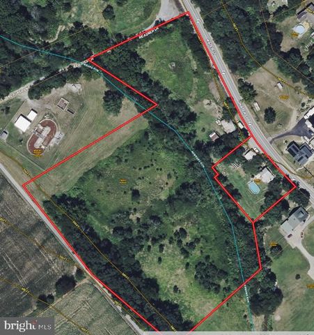 122 SHIPPENSBURG RD, Shippensburg, PA 17257