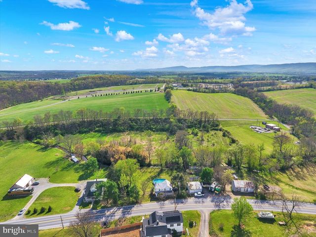 122 SHIPPENSBURG RD, Shippensburg, PA 17257