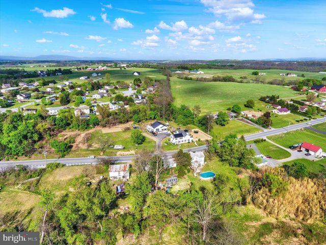 122 SHIPPENSBURG RD, Shippensburg, PA 17257