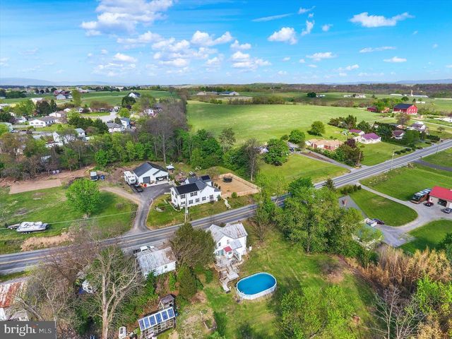 122 SHIPPENSBURG RD, Shippensburg, PA 17257