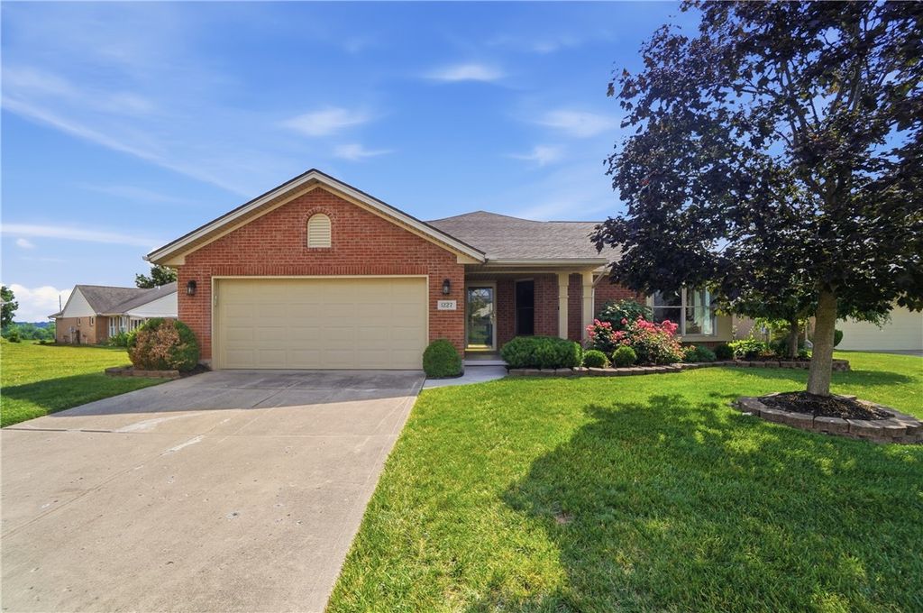 1227 Mals Way, Miamisburg, OH 45342