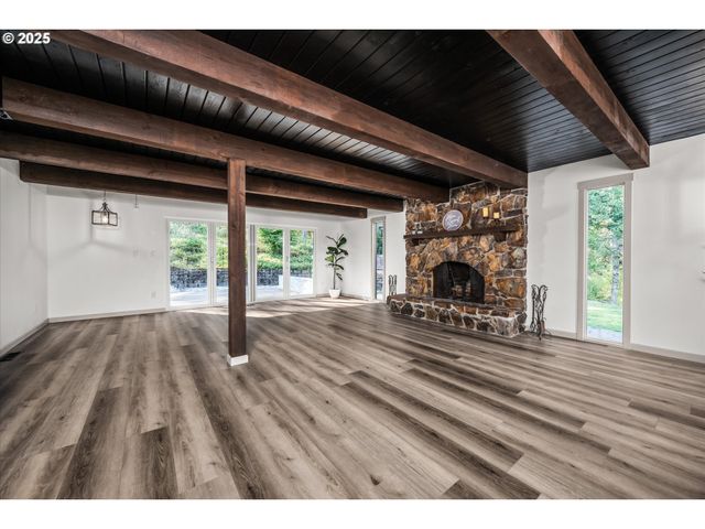 381 TALEMENA Dr, Cottage Grove, OR 97424