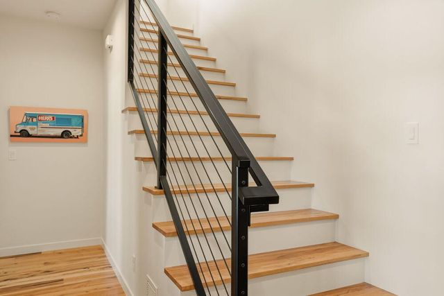 2048 NW Shiraz Court, Bend, OR 97703