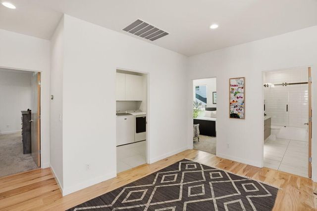 2048 NW Shiraz Court, Bend, OR 97703